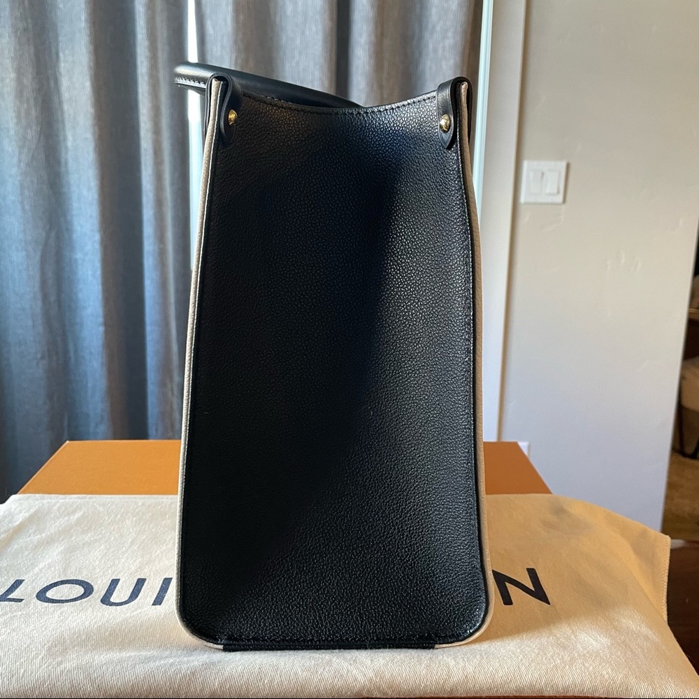 SOLD Louis Vuitton Onthego MM - Crème/Black - NEW - Picture 3 of 16